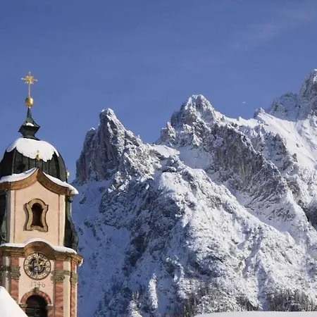 With 4 Bedrooms Prázdninový dům *