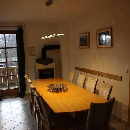 With 4 Bedrooms * גרמיש-פרטנקירכן