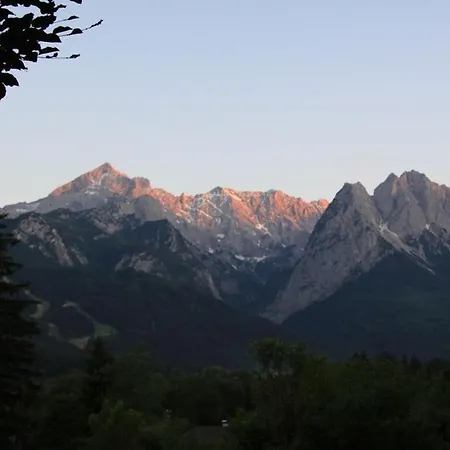 With 4 Bedrooms * Garmisch-Partenkirchen