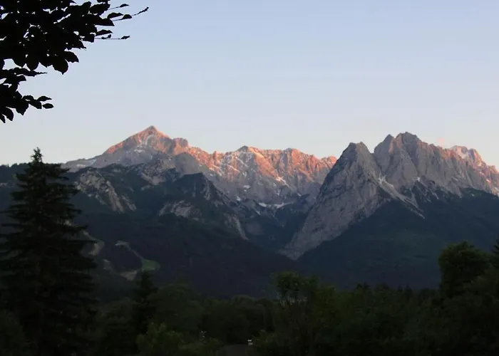 With 4 Bedrooms * גרמיש-פרטנקירכן